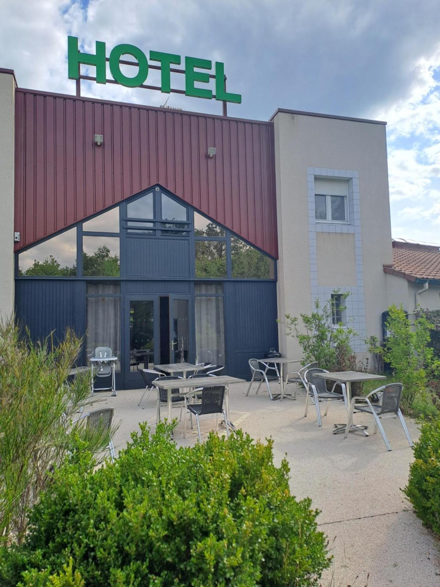 Hotel Le Grand Chene Gievres Exterior photo