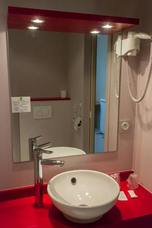 Hotel Le Grand Chene Gievres Room photo